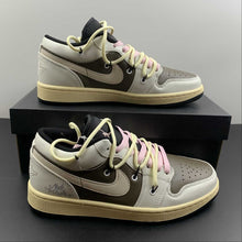 Cargar imagen en el visor de la galería, Air Jordan 1 Low “Made With Love” Grey Brown 553558-062