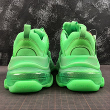 Cargar imagen en el visor de la galería, Balenciaga Triple S Verde