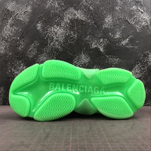 Cargar imagen en el visor de la galería, Balenciaga Triple S Verde
