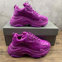 Cargar imagen en el visor de la galería, Balenciaga Triple S Morado