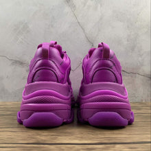 Cargar imagen en el visor de la galería, Balenciaga Triple S Morado