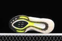 Cargar imagen en el visor de la galería, Adidas UltraBoost 21 White Volt