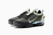 Cargar imagen en el visor de la galería, Air VaporMax 2020 FK Black White Barely Volt Atomic Pink CT1933-001