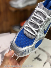Cargar imagen en el visor de la galería, Air Zm Spiridon Cg 2 Stussy Metallic Silver Varsity Royal CJ1288-002