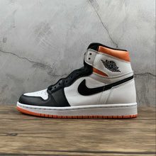 Cargar imagen en el visor de la galería, Air Jordan 1 Retro High OG Black Toe Shaped Blackboard (2021) 555088-180
