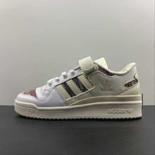Cargar imagen en el visor de la galería, Adidas Forum 84 Low White Beige Blue T GX2174