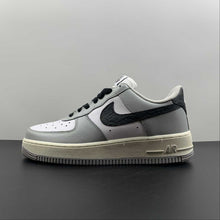 Cargar imagen en el visor de la galería, Air Force 1 07 LV8 Beige Grey DD8959-701