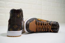 Cargar imagen en el visor de la galería, Air Jordan 1 High OG NRG OW Louis Vuitton Coffee Bronw AO0818-158
