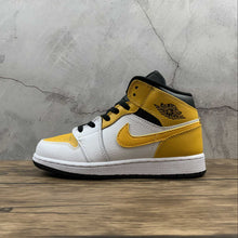 Cargar imagen en el visor de la galería, Air Jordan 1 Mid (GS) White University Gold-Black (2021) 554725-170
