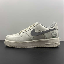 Cargar imagen en el visor de la galería, Air Force 1 07 Low Rice White Gray DQ7582-128