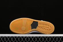 Cargar imagen en el visor de la galería, SB Dunk High Pro ISO Dark Blue Black CI2692-401