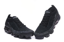 Cargar imagen en el visor de la galería, Air VaporMax Flyknit 2.0 Black Grey 942842-011