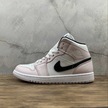Cargar imagen en el visor de la galería, Air Jordan 1 Mid Light Violet Black-White (2021) BQ6472-500