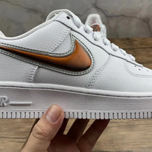 Cargar imagen en el visor de la galería, Air Force 1 07 LV8 3 White Court Purple Infrared 23 CI6387-171