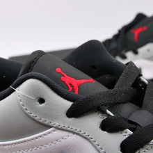 Cargar imagen en el visor de la galería, Air Jordan 1 Low Light Smoke Grey 553560-030