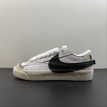 Cargar imagen en el visor de la galería, Blazer Low 77 Jumbo White Black-White-Sail