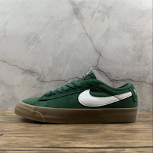 Cargar imagen en el visor de la galería, SB Blazer Low GT Green Gum