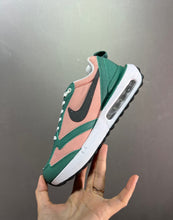Cargar imagen en el visor de la galería, Air Max Dawn Rust Pink Jade Glaze DC4068-600