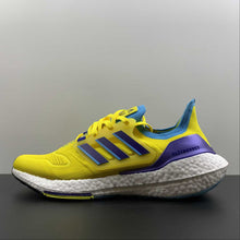 Cargar imagen en el visor de la galería, Adidas UltraBoost 22 Yellow Legind Skyrus