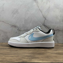 Cargar imagen en el visor de la galería, Court Borough Low 2 Mwh White Glacier Blue CW1624-100