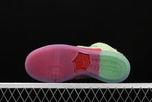 Cargar imagen en el visor de la galería, SB Dunk High Pro QS Strawberry Cough University Red Spinach Green CW7093-600