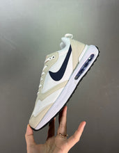Cargar imagen en el visor de la galería, Air Max Dawn White Midnight Navy Light Bone DH5131-100