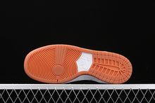 Cargar imagen en el visor de la galería, Dunk High Premium SB QS Black Black-White-Gm Med Brown 313171-075