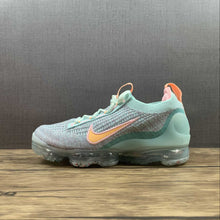 Cargar imagen en el visor de la galería, Air VaporMax 2021 FK Light Dew Melon Tint DH4088-300
