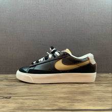 Cargar imagen en el visor de la galería, Blazer Low 77 PRM Black Grey