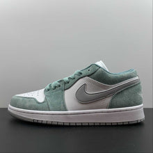 Cargar imagen en el visor de la galería, Air Jordan 1 Low White Grey Green DN3705-301