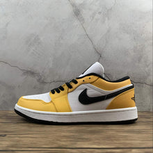 Cargar imagen en el visor de la galería, Air Jordan 1 Low White Yellow Black CZ4776-107