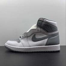 Cargar imagen en el visor de la galería, Air Jordan 1 Retro High OG Stealth White (2022) 555088-037
