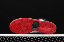 Cargar imagen en el visor de la galería, SB Dunk High Premium SB White Metallic Gold-Black 313171-170