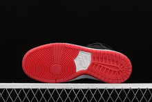 Cargar imagen en el visor de la galería, Dunk High Premium SB Black Red AJ7730-001