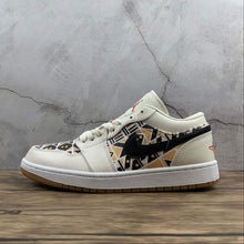 Cargar imagen en el visor de la galería, Air Jordan 1 Low Quai 54 Team Orange Baroque Brown CZ4155-100
