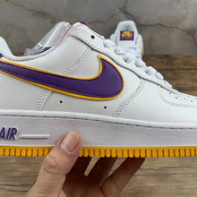 Cargar imagen en el visor de la galería, Air Force 1 07 White Purple Gold HK7765-024