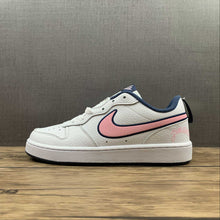 Cargar imagen en el visor de la galería, Court Borough Low 2 SE White Pink Glaze-Midnight Navy DB3090-100