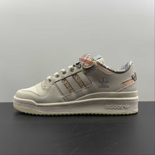 Cargar imagen en el visor de la galería, Adidas Forum 84 Low Halo Blush Aluminium White FZ5628