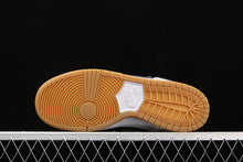 Cargar imagen en el visor de la galería, SB Dunk Low Pro ISO White Black-White CD2563-100