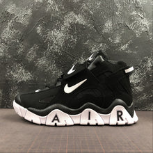 Cargar imagen en el visor de la galería, Air Barrage Mid QS Coal Ball Black Peak White CD9329-010