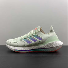 Cargar imagen en el visor de la galería, Adidas UltraBoost 22 White Light Green GX8087