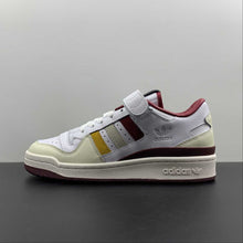 Cargar imagen en el visor de la galería, Adidas Forum 84 Low White Off White Burgundy HR1525