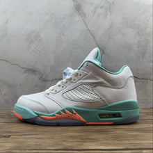Cargar imagen en el visor de la galería, Air Jordan 5 Retro Low Light Aqua 440892-100