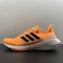 Cargar imagen en el visor de la galería, Adidas UltraBoost 22 Vibrant Orange Black Milk HR1029