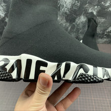 Cargar imagen en el visor de la galería, Balenciaga Triple Speed Graffiti Black