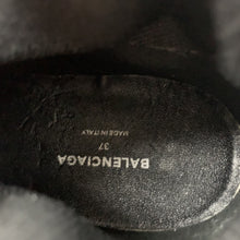 Cargar imagen en el visor de la galería, Balenciaga Triple Speed Graffiti Black