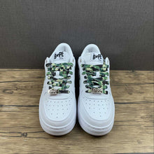 Cargar imagen en el visor de la galería, BAPE STA White Green Camouflage