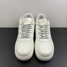 Cargar imagen en el visor de la galería, Air Force 1 07 “NYC” Beige Grey