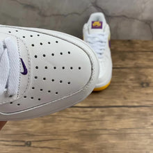 Cargar imagen en el visor de la galería, Air Force 1 07 White Purple Gold HK7765-024