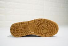 Cargar imagen en el visor de la galería, Air Jordan 1 High OG NRG OW Louis Vuitton Coffee Bronw AO0818-158